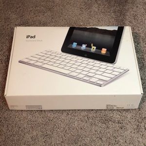NWT iPad keyboard dock
